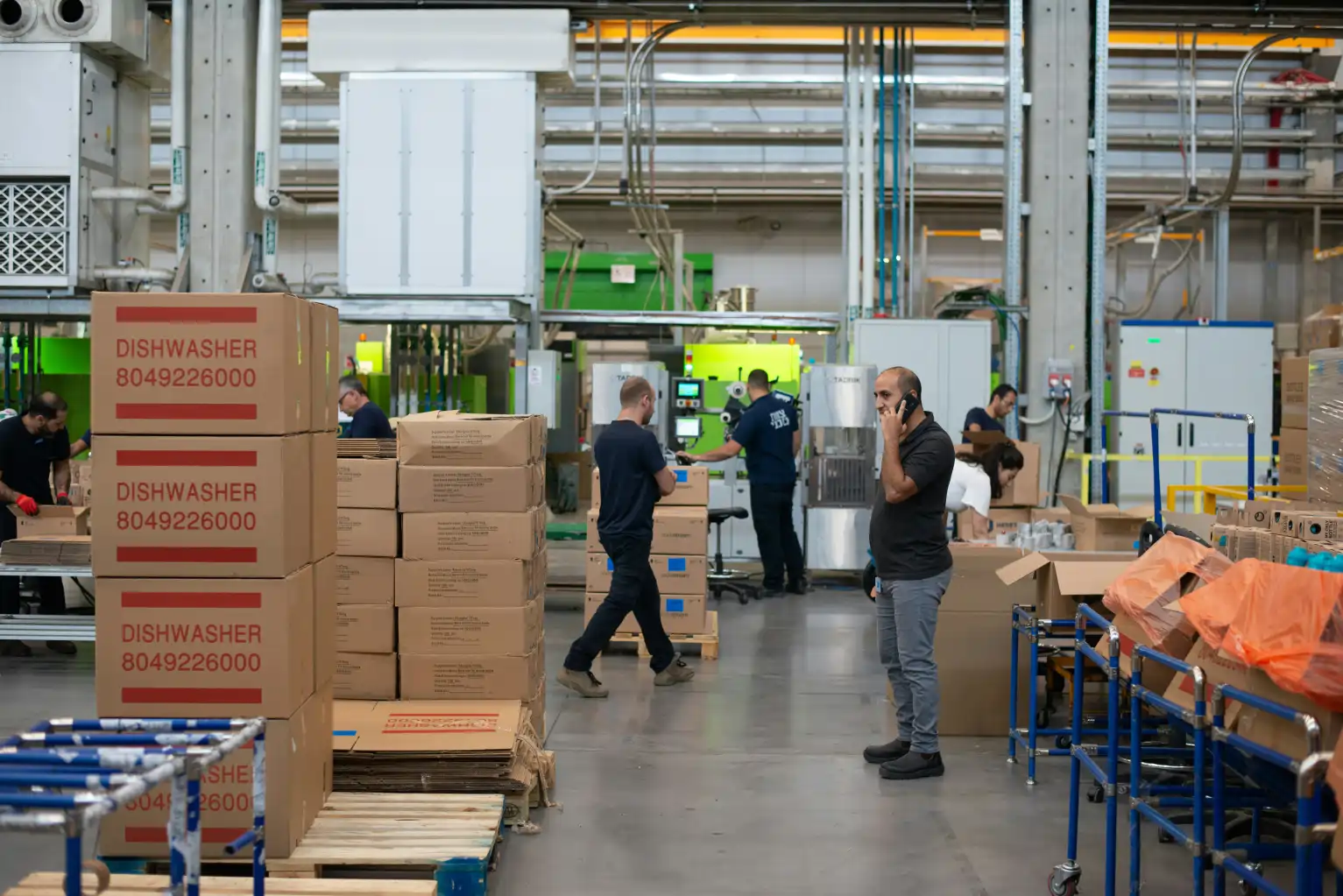 Manufacturing Solutions material handling solutions